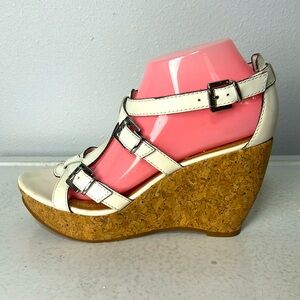 Never Worn Gianni Bini cork wedge heel summer vacation spring sandal shoes 8.5m